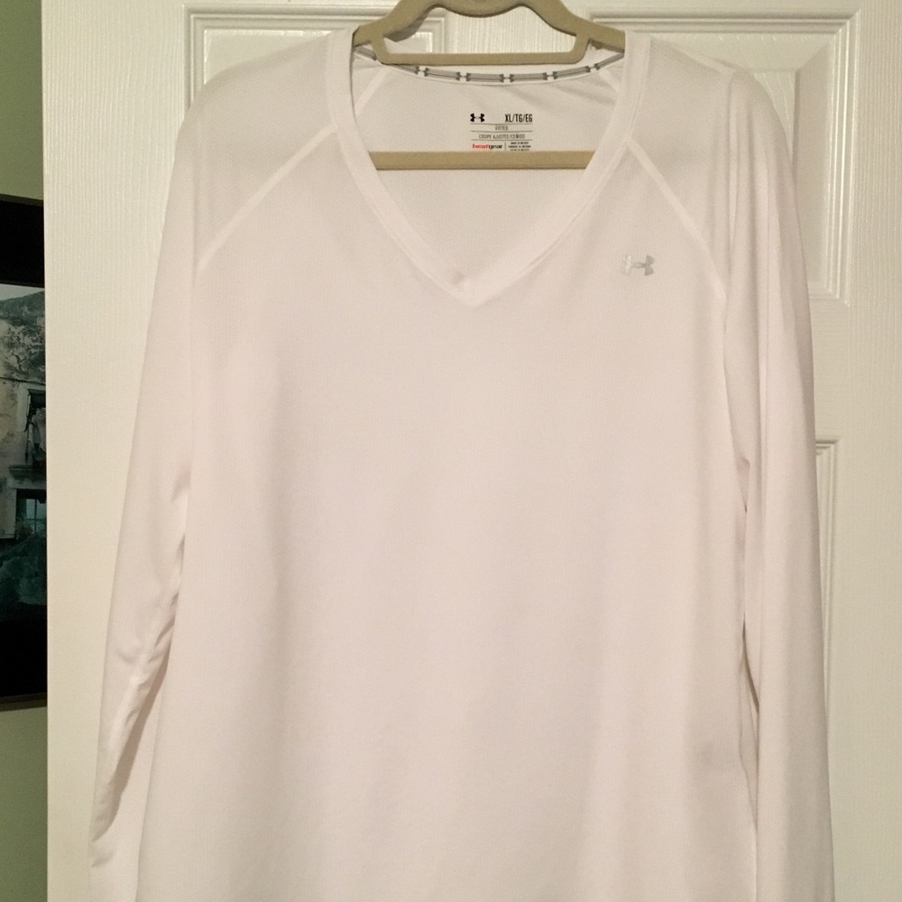 Under Armour Ladies top